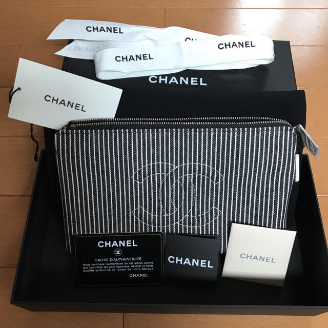 CHANEL(シャネル)のお値下げ⁉️  新品 未使用  CHANELデニム財布 レディースのファッション小物(財布)の商品写真