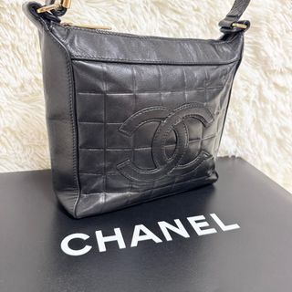 シャネル(CHANEL)の【美品】CHANEL シャネル ショルダーバッグ チョコバー ラムスキン 黒(ショルダーバッグ)