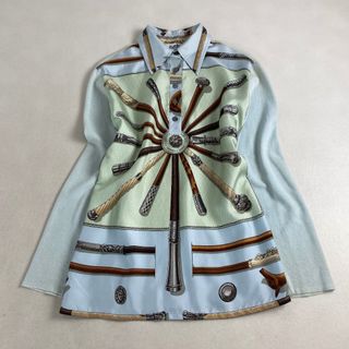 エルメス(HERMES)のエルメス シャツ シルク切り替え ニット スカーフ柄 ライトブルー HERMES(シャツ/ブラウス(長袖/七分))