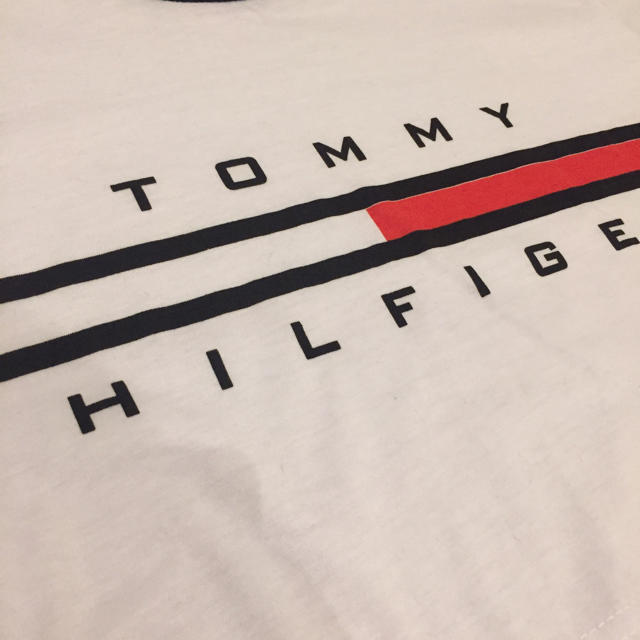 TOMMY HILFIGER(トミーヒルフィガー)のTOMMY HILFIGER ヘソ出しトップス レディースのトップス(カットソー(半袖/袖なし))の商品写真