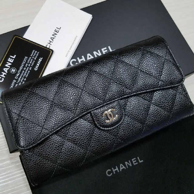 CHANEL(シャネル)の新品同様　シャネル　長財布　キャビアスキン レディースのファッション小物(財布)の商品写真