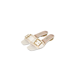 ハーリップトゥ(Her lip to)のSquare Buckle Mules [36] white(サンダル)