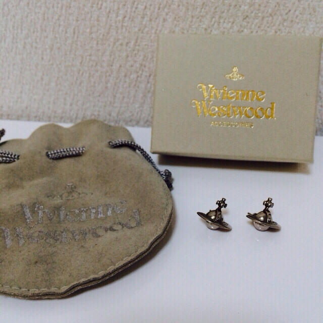 Vivienne Westwood(ヴィヴィアンウエストウッド)のvivienne westwoodピアス レディースのアクセサリー(ピアス)の商品写真