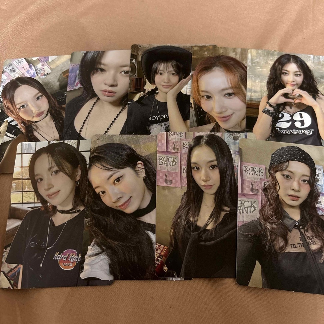 TWICE This is for 会場限定特典 トレカ コンプ ENEMY エンタメ/ホビーのCD(K-POP/アジア)の商品写真
