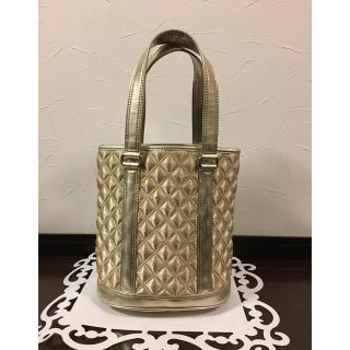 マークバイマークジェイコブス(MARC BY MARC JACOBS)のJACOBS BY MARC JACOBS キルティングトートバッグ ゴールド(トートバッグ)