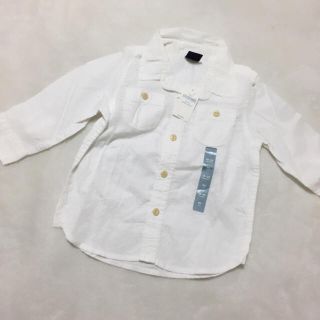 ベビーギャップ(babyGAP)のGAP 白シャツ 90 タグ付き(その他)