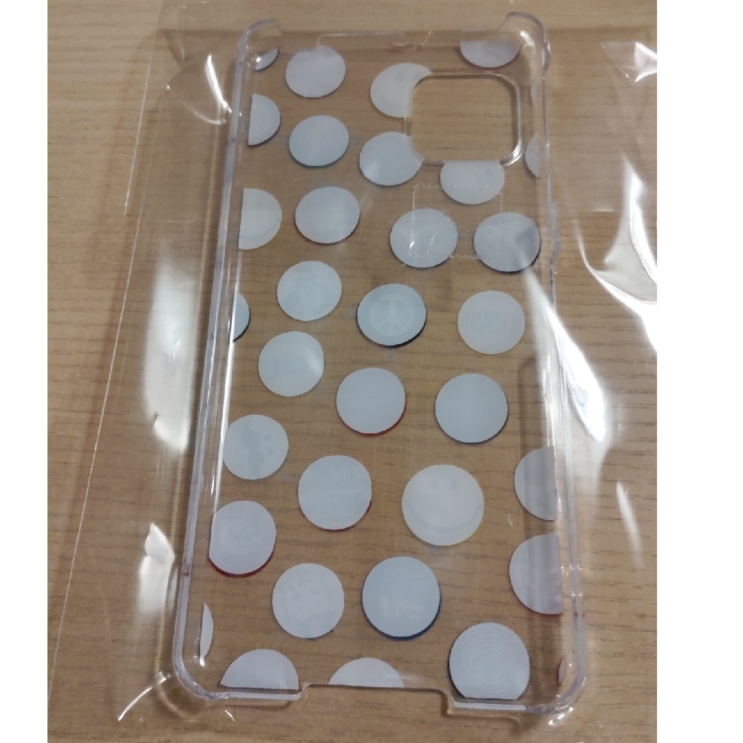 AQUOS(アクオス)のAQUOS sense4 SH-41A ハードケース バッジ柄 スマホ/家電/カメラのスマホアクセサリー(Androidケース)の商品写真