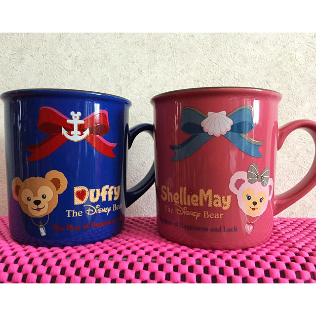 Disney(ディズニー)のTDS ダッフィー＆シェリーメイ ペアマグカップ 美品 インテリア/住まい/日用品のキッチン/食器(グラス/カップ)の商品写真