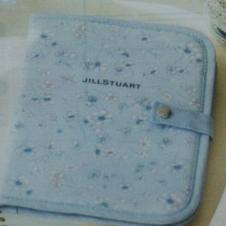 ジルバイジルスチュアート(JILL by JILLSTUART)の清楚すぎる♡JILLSTUART*マルチケース♡(ポーチ)