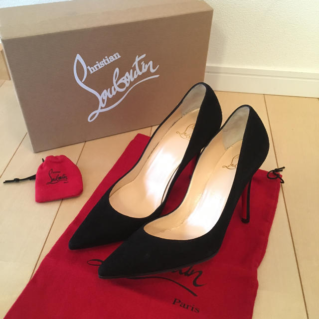 Christian Louboutin(クリスチャンルブタン)の美品♥️ ルブタン スエードパンプス レディースの靴/シューズ(ハイヒール/パンプス)の商品写真