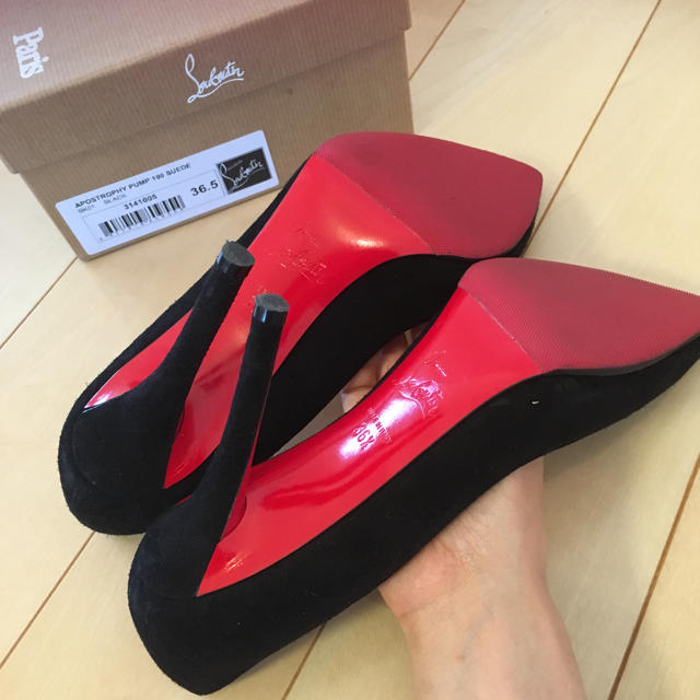 Christian Louboutin(クリスチャンルブタン)の美品♥️ ルブタン スエードパンプス レディースの靴/シューズ(ハイヒール/パンプス)の商品写真