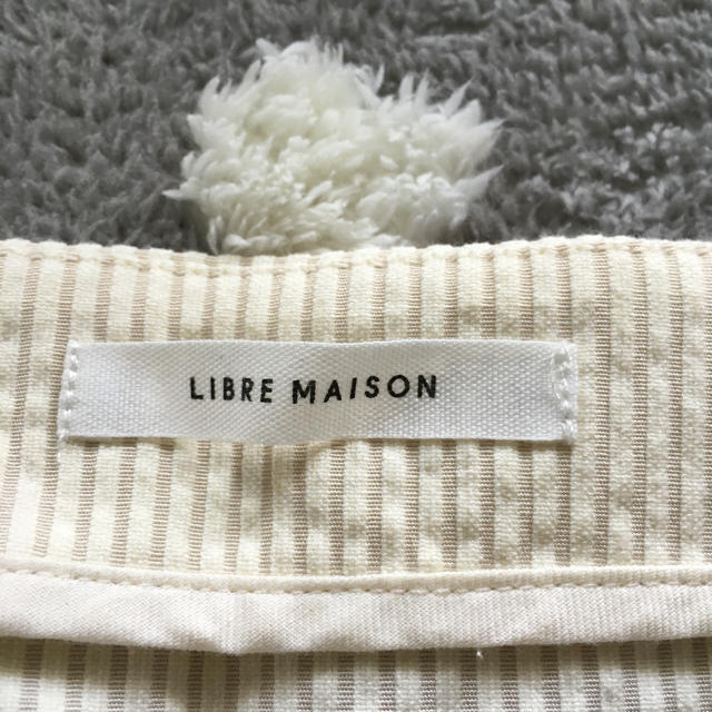 LIBRE MAISON(リーブルメゾン)のLIBRE MAISONトップス レディースのトップス(カットソー(半袖/袖なし))の商品写真