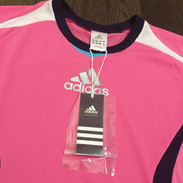 adidas(アディダス)のピンク♡アディダス レディースのトップス(Tシャツ(半袖/袖なし))の商品写真