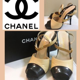 シャネル(CHANEL)のシャネル♡ベージュ ブラックレザー バイカラー サンダル♡(サンダル)