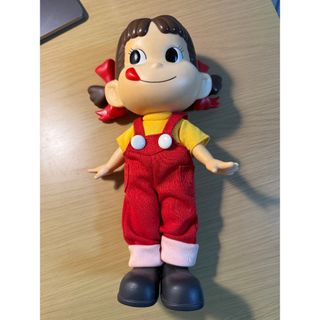 不二家　ペコちゃん人形　ペコちゃんソフビ人形　26㌢(その他)