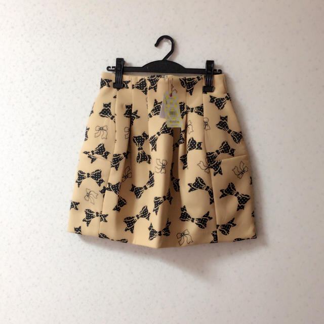 dazzlin(ダズリン)の新品 未使用 dazzlin リボンボンディングスカート Mサイズ レディースのスカート(ミニスカート)の商品写真