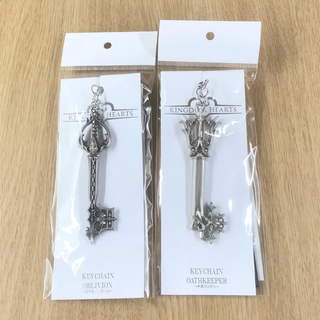 スクウェアエニックス(SQUARE ENIX)のキングダム ハーツ キーブレードキーホルダー 過ぎ去りし思い出＆約束のお守り(キャラクターグッズ)