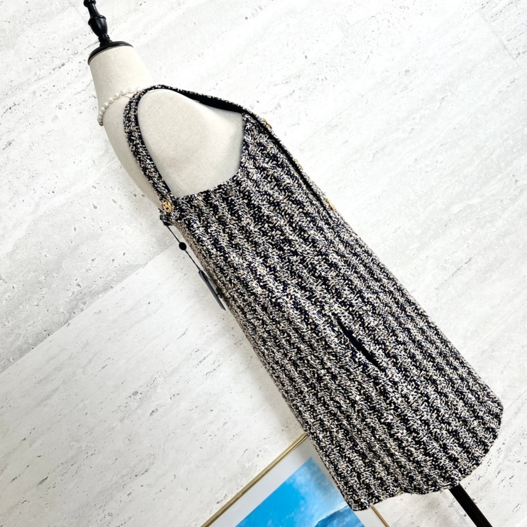 LOUIS VUITTON(ルイヴィトン)の新品未使用タグ付★LOUIS VUITTON★掲載★最高級ツイード★ワンピース レディースのワンピース(その他)の商品写真
