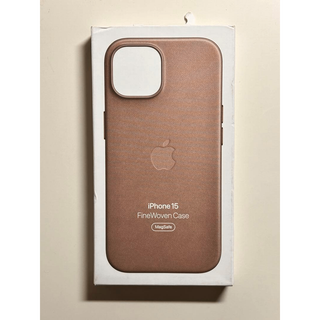 【新品】純正 iPhone 15 ファインウーブンケース・トープ①