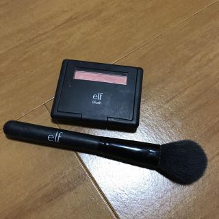 エルフ(elf)のelfブラッシュ＆ブラシ✳︎TickledPink✳︎NARS(チーク)