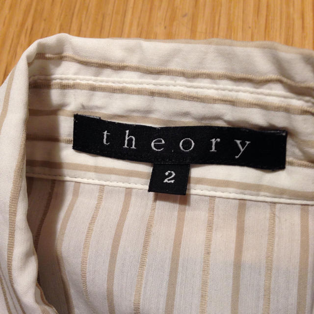theory(セオリー)のセオリーのシャツ レディースのトップス(シャツ/ブラウス(半袖/袖なし))の商品写真
