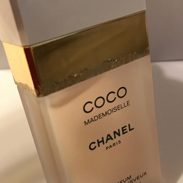 CHANEL(シャネル)のCHANEL ココマドモアゼル フレッシュヘアミスト コスメ/美容のヘアケア/スタイリング(ヘアウォーター/ヘアミスト)の商品写真