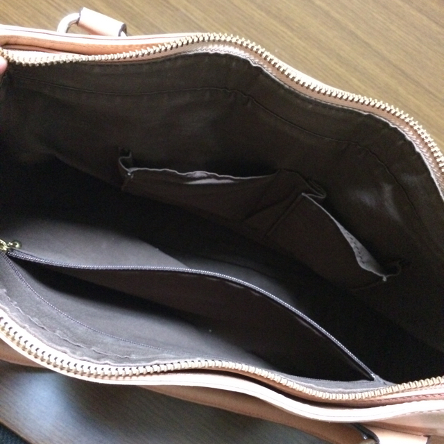 4℃(ヨンドシー)のはなはな様専用⭐️4°C  ハンドバッグA4⭐️ レディースのバッグ(ハンドバッグ)の商品写真