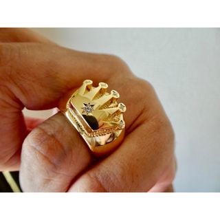 仁尾彫金『６つ星ダイヤ、k１８ゴールド、クラウン甲丸リング』ハンドメイド459b(リング(指輪))