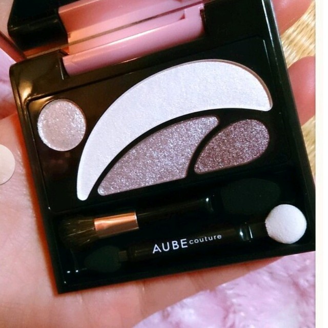 AUBE couture(オーブクチュール)のデザイニングシャインアイズ  コスメ/美容のベースメイク/化粧品(その他)の商品写真