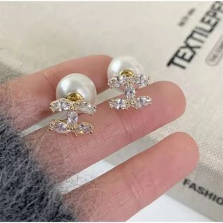 X ピアス　パールピアス(ピアス)