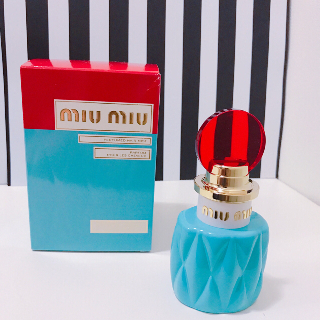 miumiu(ミュウミュウ)のmiumiu ヘアミスト30ml 新品未使用 コスメ/美容のヘアケア/スタイリング(ヘアウォーター/ヘアミスト)の商品写真