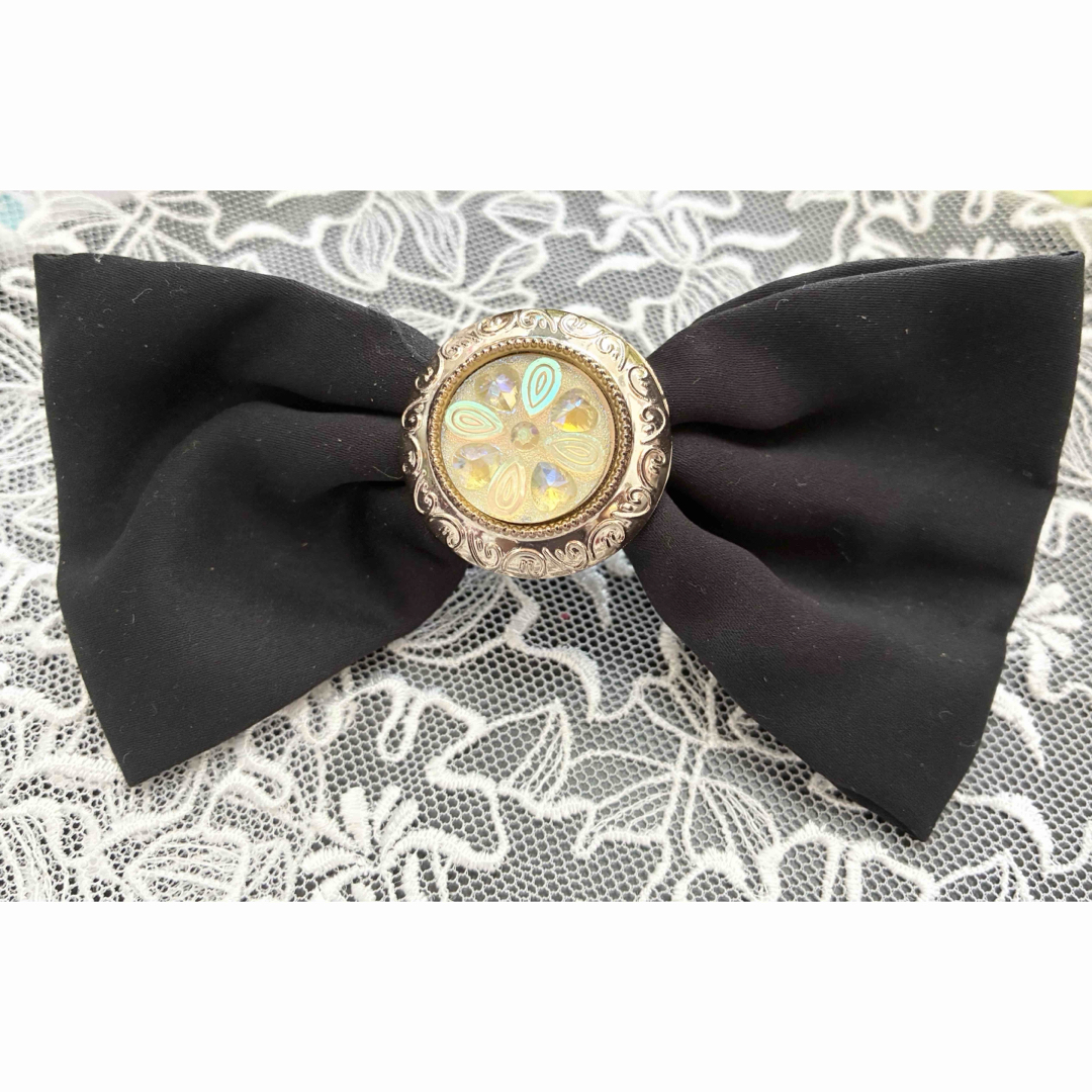 claire's(クレアーズ)の【新品未使用品】claire's クレアーズ リボンバレッタ アンティーク調 レディースのヘアアクセサリー(バレッタ/ヘアクリップ)の商品写真