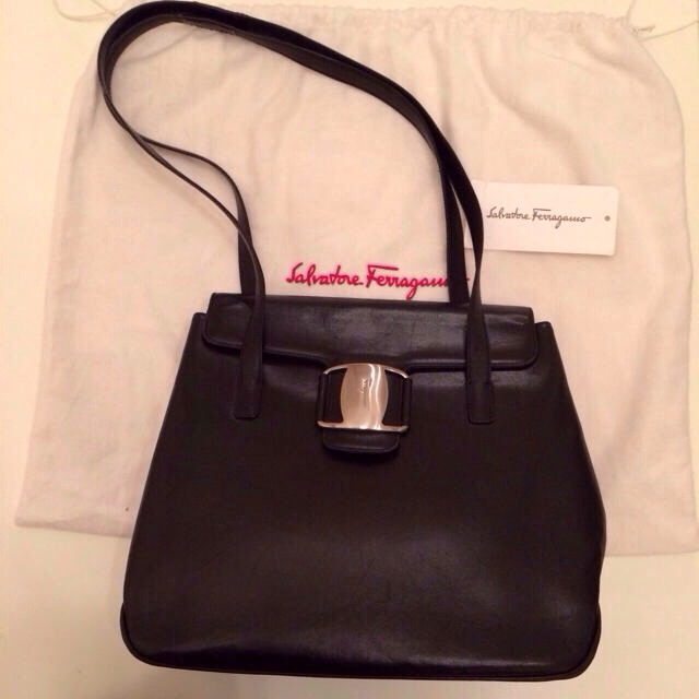 FERRAGAMO - フェラガモ♡ショルダーバック