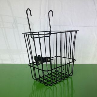 自転車の前籠　カゴ