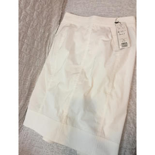 アンクライン(ANNE KLEIN)のホワイトタイトスカート(ひざ丈スカート)