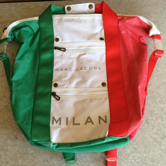 MARC JACOBS(マークジェイコブス)の新品未使用 マークジェイコブス イタリー柄リュック イタリア ミラノ メンズのバッグ(バッグパック/リュック)の商品写真