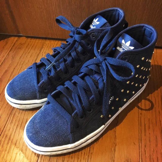 Adidas アディダス スニーカー ハイカット 星 スタッズの通販 By りつる S Shop アディダスならラクマ