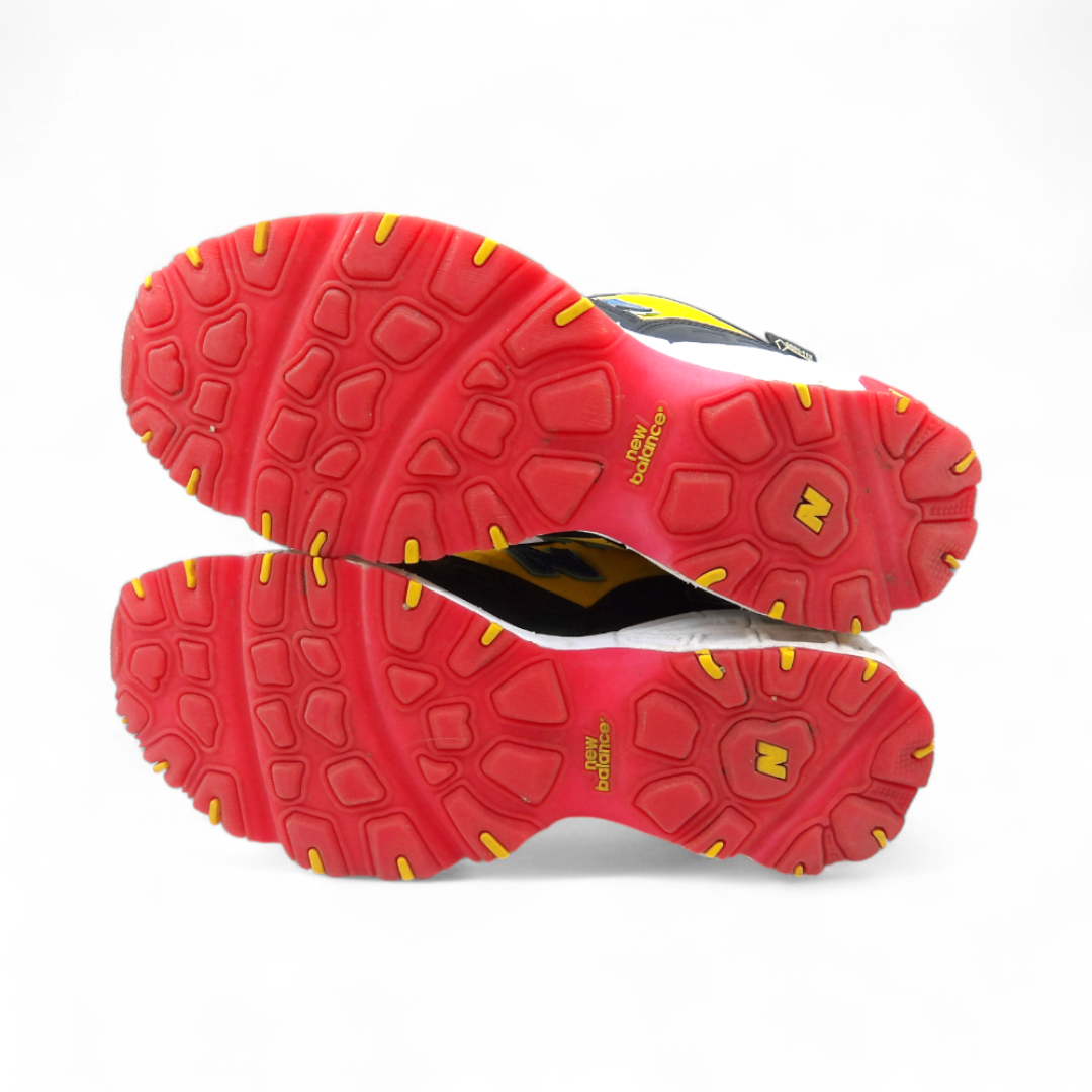 New Balance(ニューバランス)のNEW BALANCE×THE APARTMENT ML801GTX YELLOW サイズ26.5cm 箱有 メンズの靴/シューズ(スニーカー)の商品写真