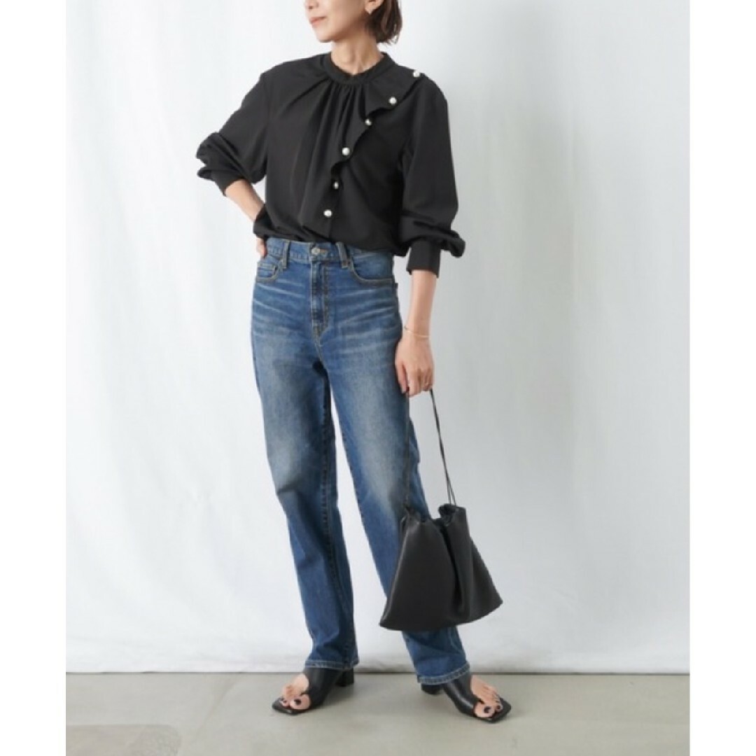 LUCA/LADY LUCK LUCA(ルカレディラックルカ)の新品 人気 パールギャザースタンドブラウス フリル 黒 レディラックルカ レディースのトップス(シャツ/ブラウス(長袖/七分))の商品写真