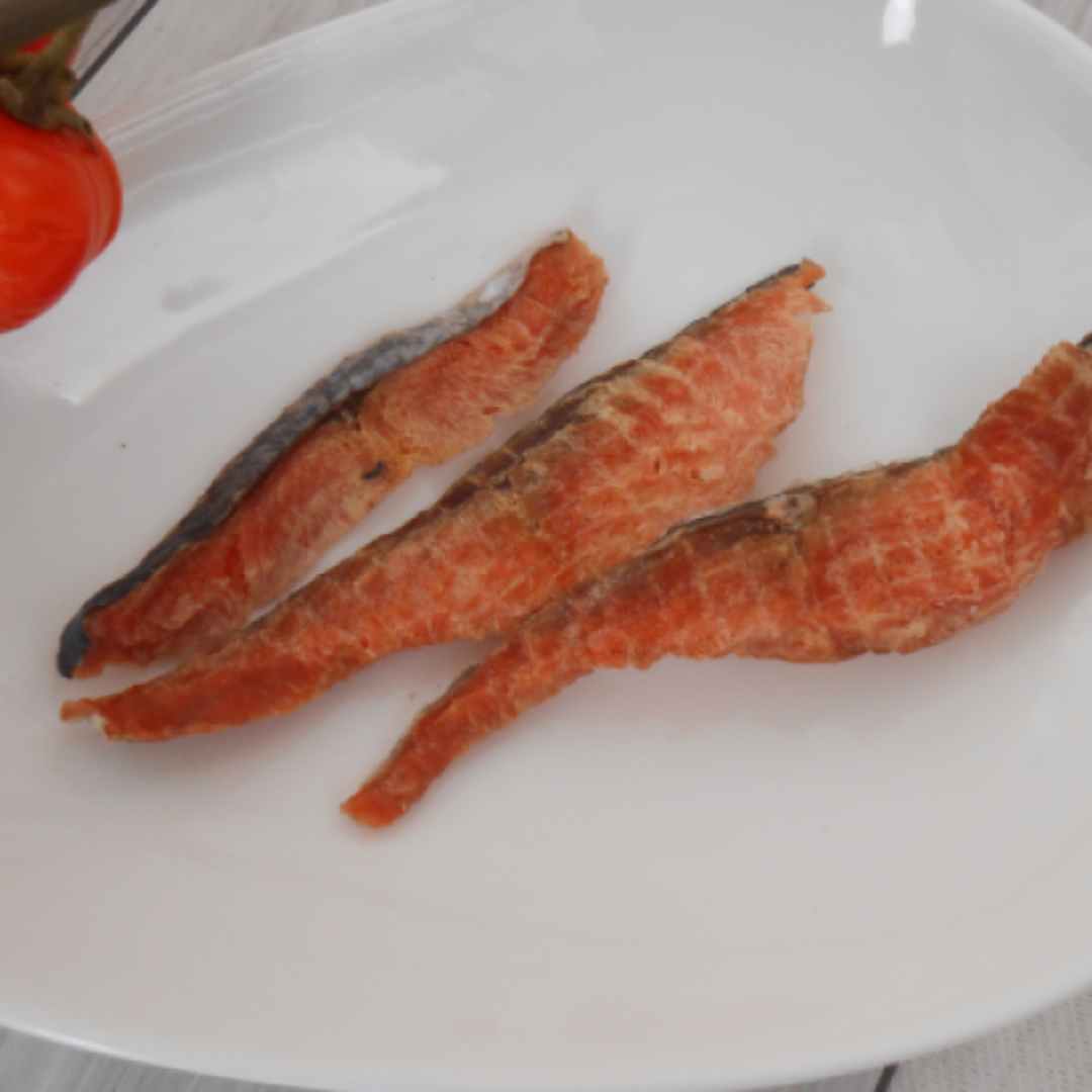 犬の無添加おやつ 鮭スライス 100g その他のペット用品(ペットフード)の商品写真