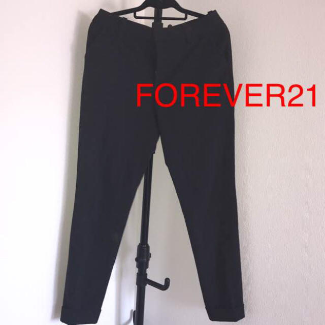 FOREVER 21(フォーエバートゥエンティーワン)のFOREVER21パンツS レディースのパンツ(カジュアルパンツ)の商品写真