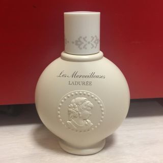 レメルヴェイユーズラデュレ(Les Merveilleuses LADUREE)のレ メルヴェイユーズ ラデュレ ドラジェ ボディミルク 1 (ボディローション/ミルク)