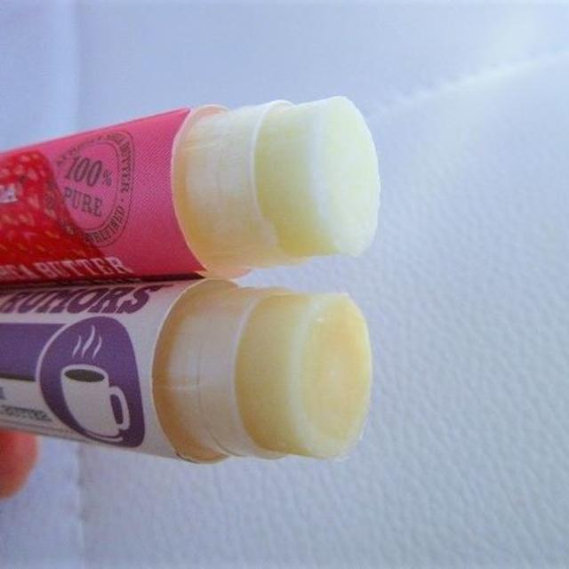 ❤️香り付きリップクリーム4本セット❤️オーガニック♪ コスメ/美容のスキンケア/基礎化粧品(リップケア/リップクリーム)の商品写真