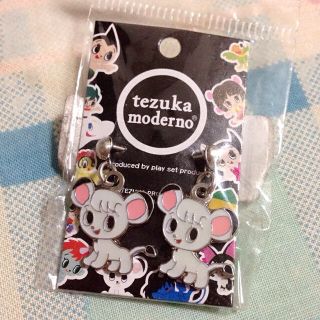 新品未使用 レオ ❤︎ ピアス(ピアス)