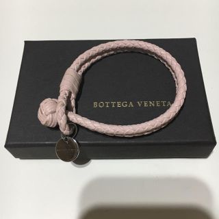 ボッテガヴェネタ(Bottega Veneta)のBOTTEGAVENETAレザーブレス人気色(ブレスレット/バングル)