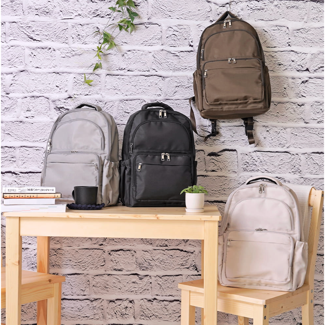 WORKMAN(ワークマン)のワークマン 軽量3レイヤーポケット マザーズリュック 20L 保冷 子育て レディースのバッグ(リュック/バックパック)の商品写真