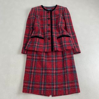 バーバリー(BURBERRY)のバーバリーズ　セットアップ　ノバチェック　ノーカラー　レトロ　レッド(セット/コーデ)