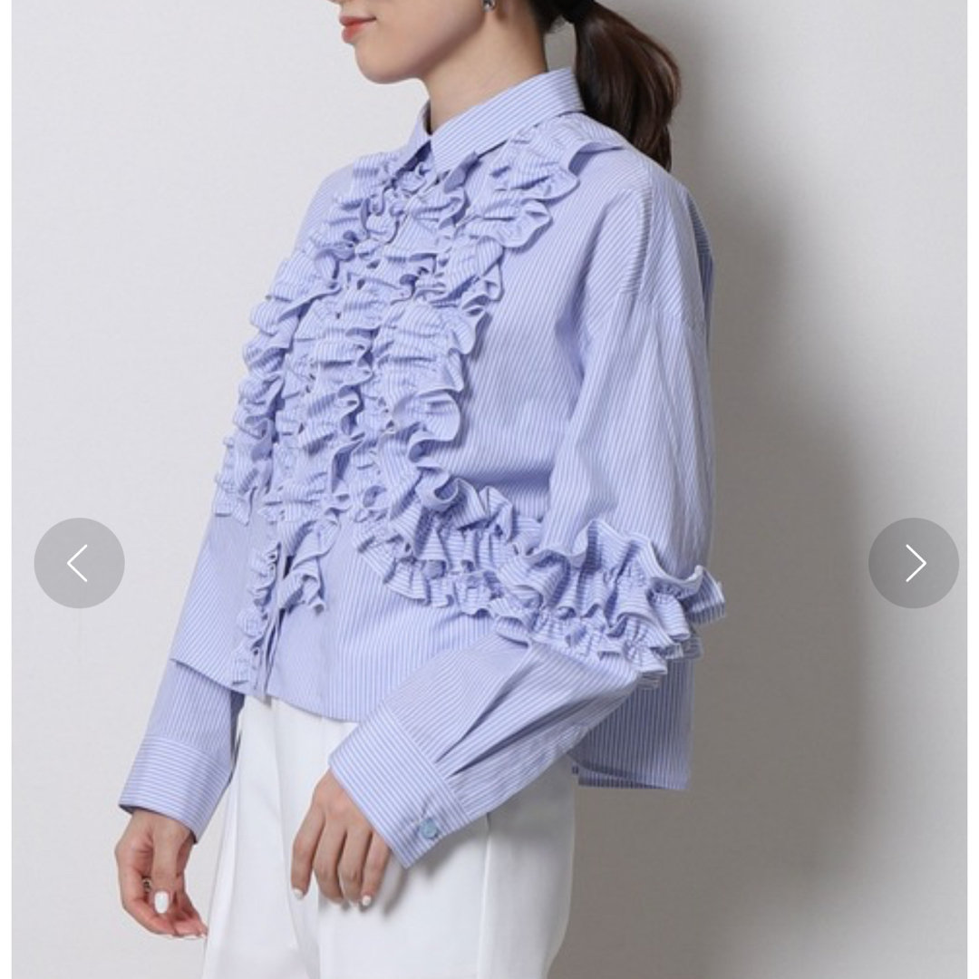 ヴェロフォンナ フリルクロップドシャツ