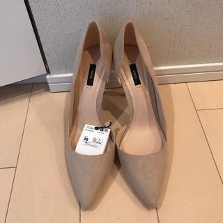 マンゴ(MANGO)の新品MANGO パンプス ベージュ(ハイヒール/パンプス)