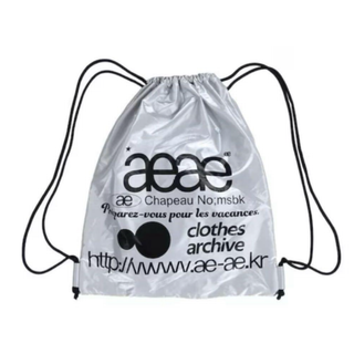 新品 aeae メッシュロゴ ジムサック リュック シルバー(リュック/バックパック)